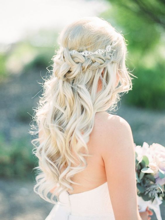 Luxe Bridal Hair Styles for Every Bride