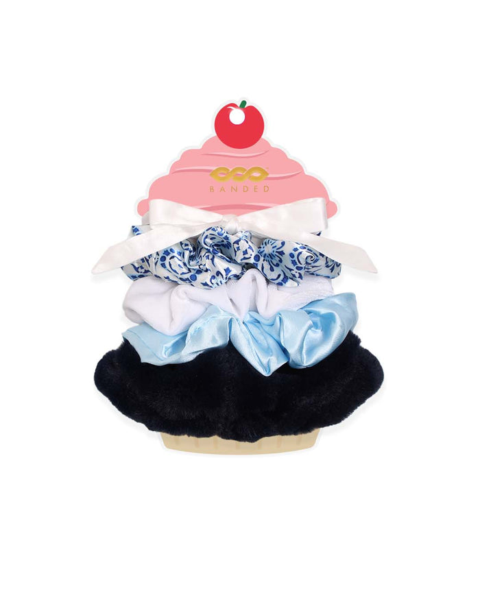 Blueberry Cobbler - Scrunchie Cakes