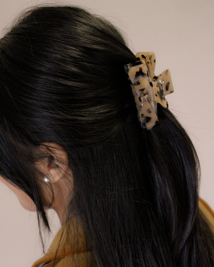 Sculptural Bow Claw Clip