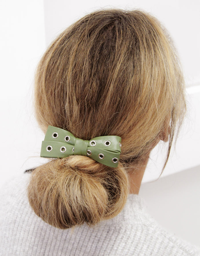 Street Chic - Faux Leather Rivet Bow Ponies